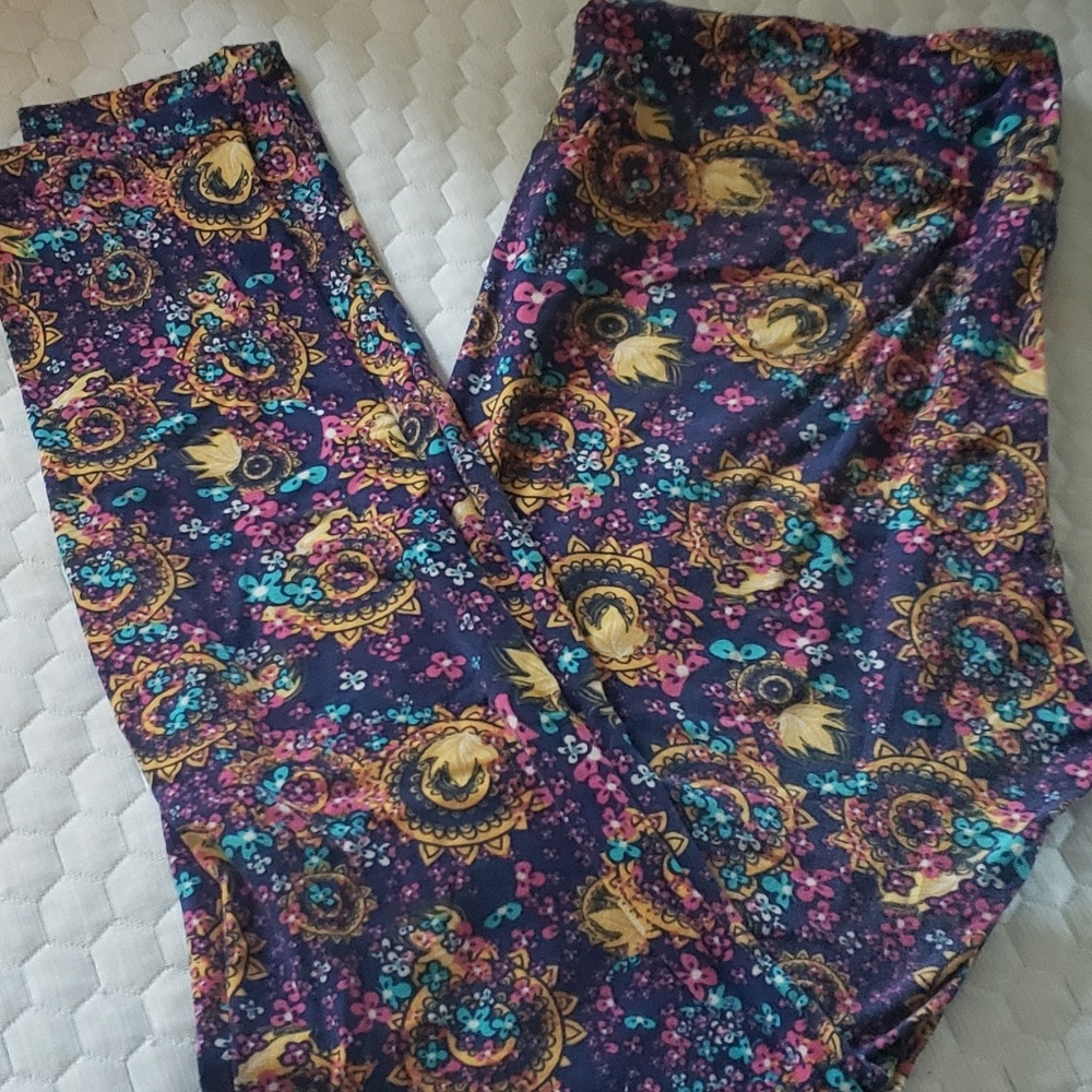 TC Dark Blue Pattern Lularoe Leggings